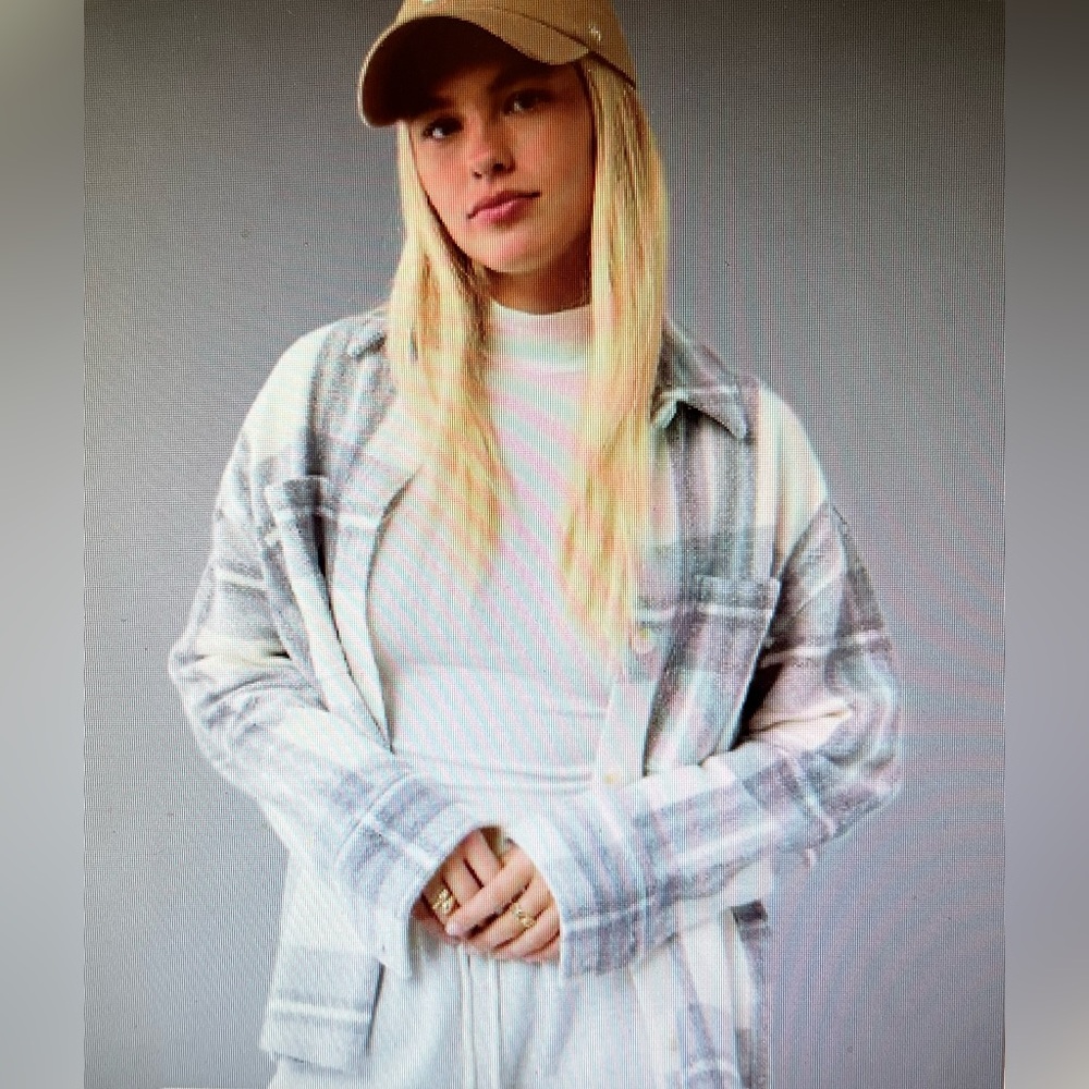 AMERICAN EAGLE WOMENS FLEECE PLAID SHACKET SIZE MEDIUM NWT! - Picture 1 of 7